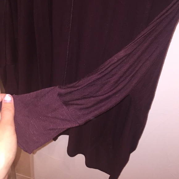 Maroon sweater - Picture 2 of 3